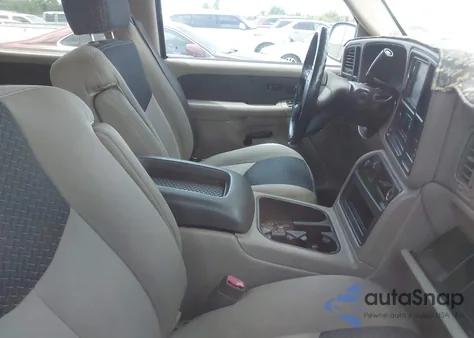 2004 Chevrolet Avalanche 1500 z USA, uszkodzony, nr VIN 3GNEC12T84G105212